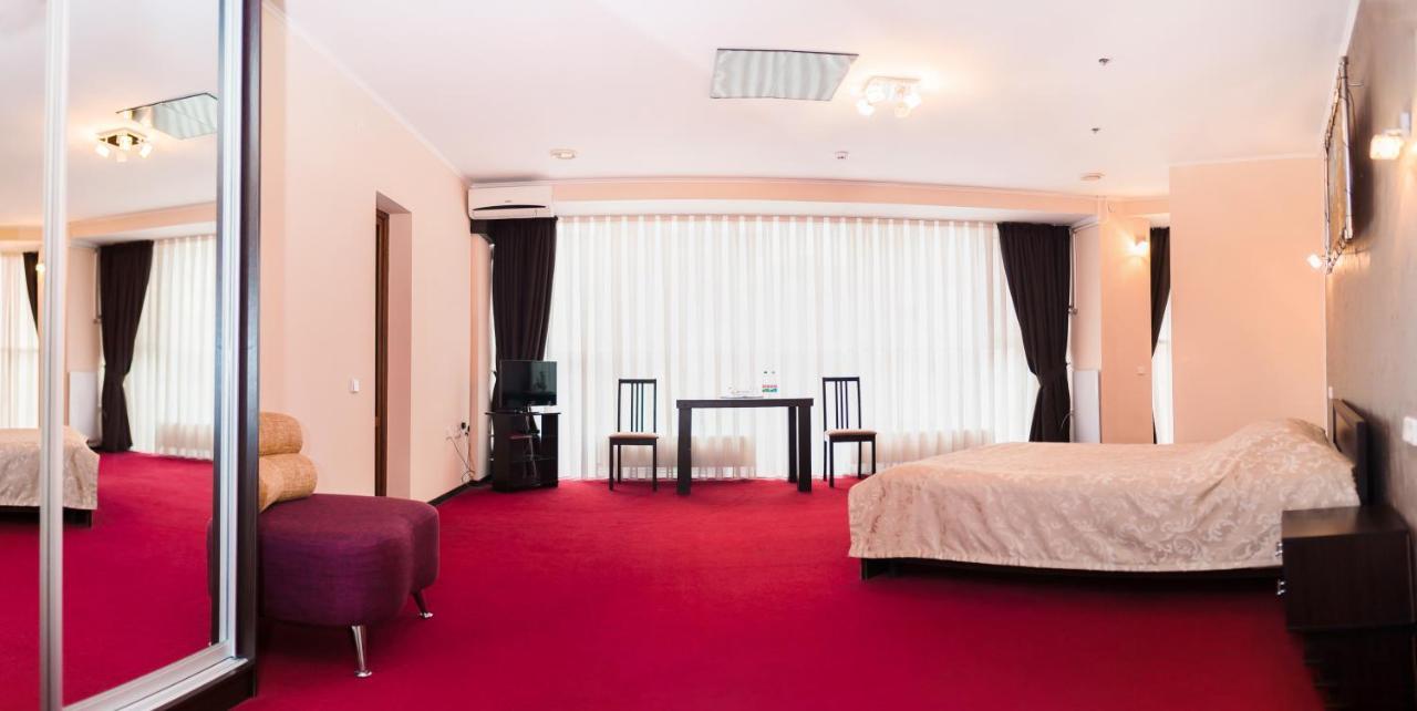 Mark Plaza Hotel 니콜라예프 외부 사진
