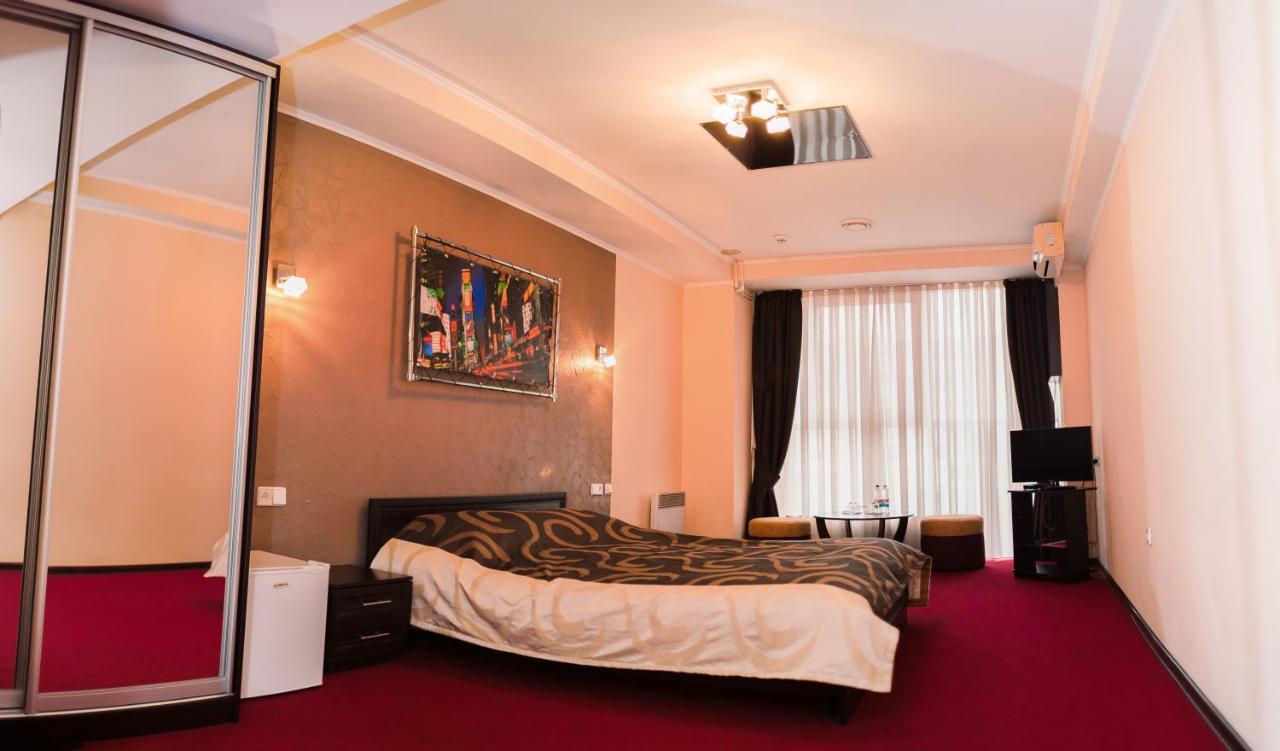 Mark Plaza Hotel 니콜라예프 외부 사진
