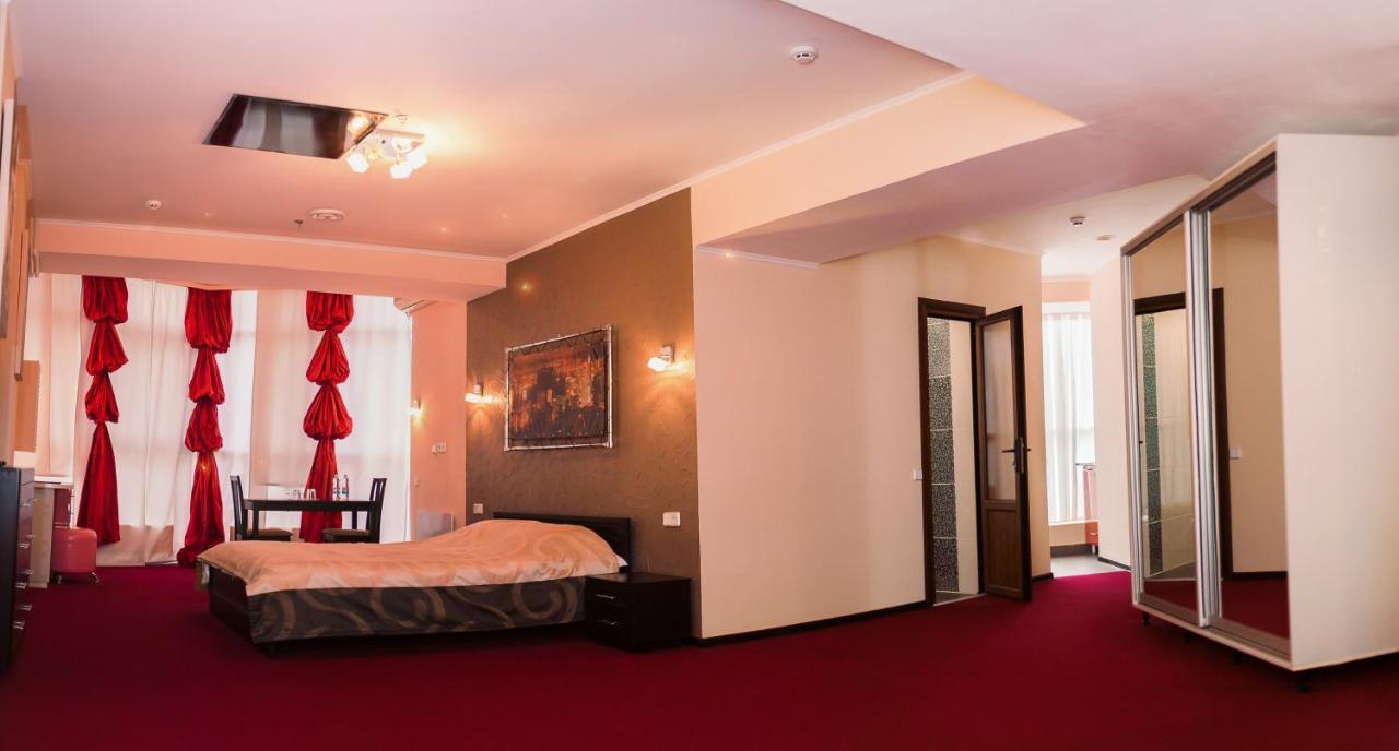 Mark Plaza Hotel 니콜라예프 외부 사진